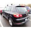 Image 4 : 2011 Volkswagen Tiguan