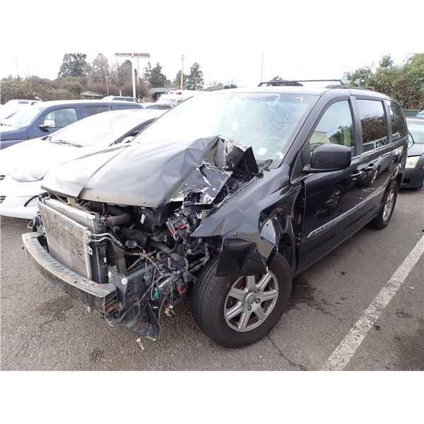 2013 Chrysler Town and Country