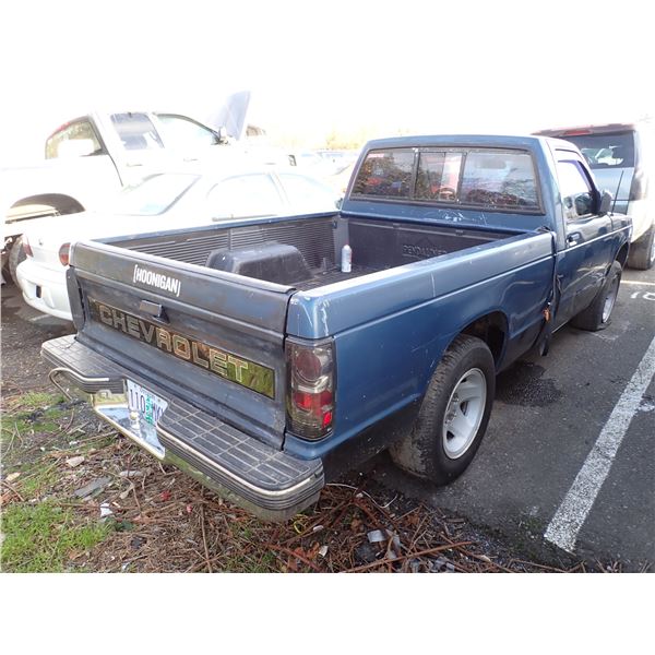 Vehicle photo 3