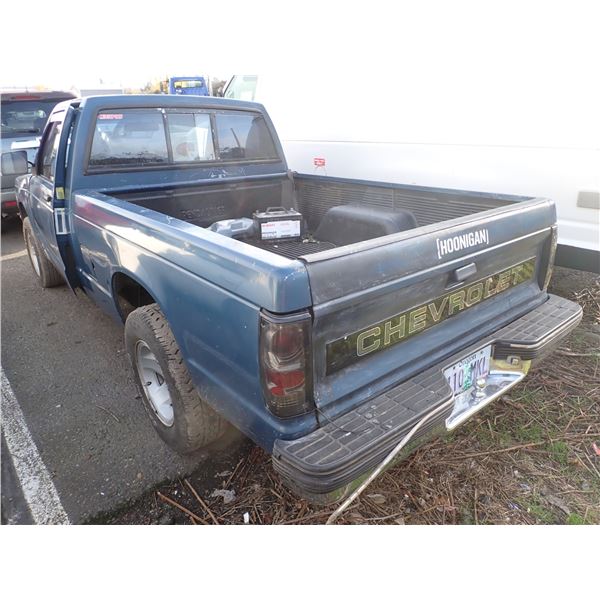 Vehicle photo 4