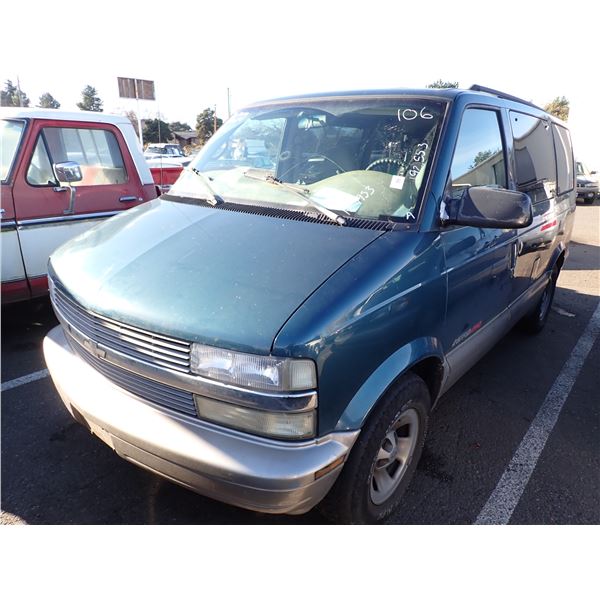 2001 Chevrolet Astro Van