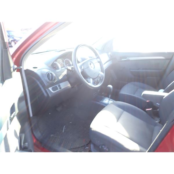 Vehicle photo 5