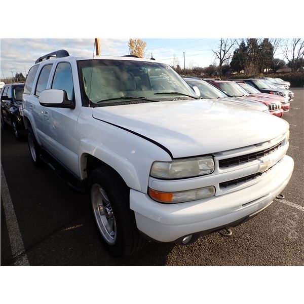 Vehicle photo 2