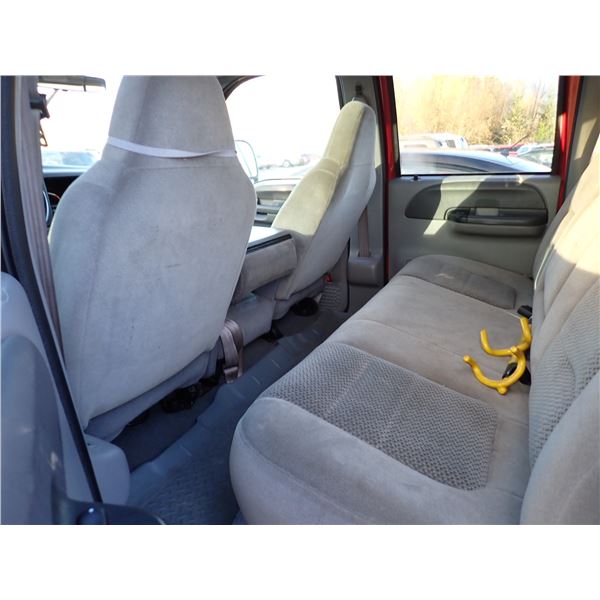 Vehicle photo 6