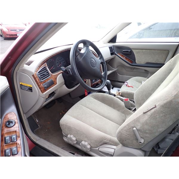 Vehicle photo 5