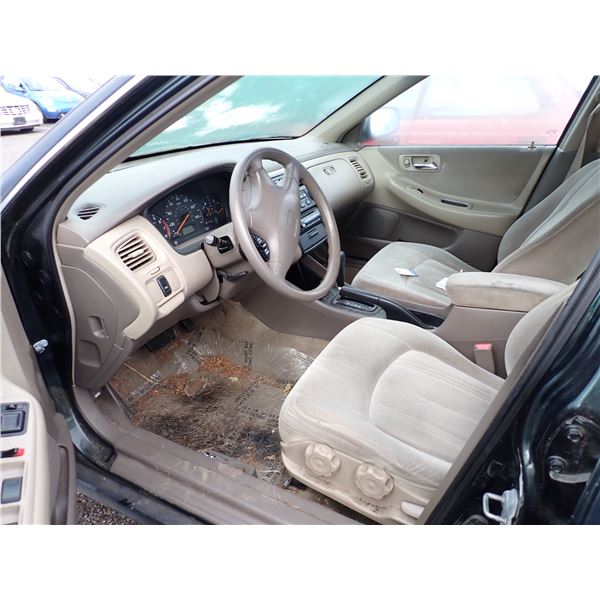 Vehicle photo 5