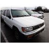 Image 2 : 1998 Nissan Pathfinder