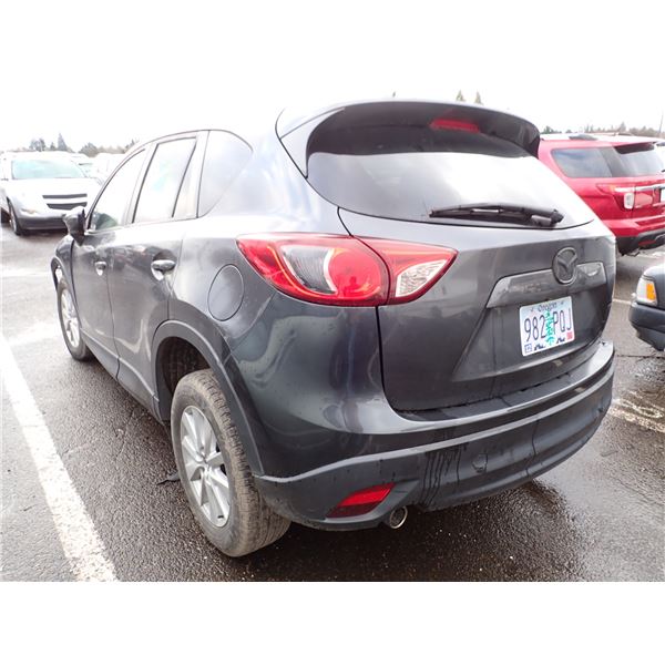 Vehicle photo 4