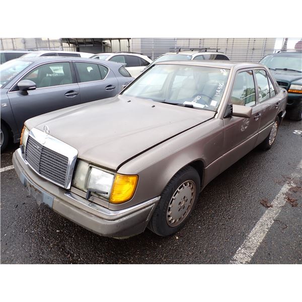 1992 Mercedes-Benz 300E