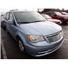 Image 2 : 2013 Chrysler Town and Country