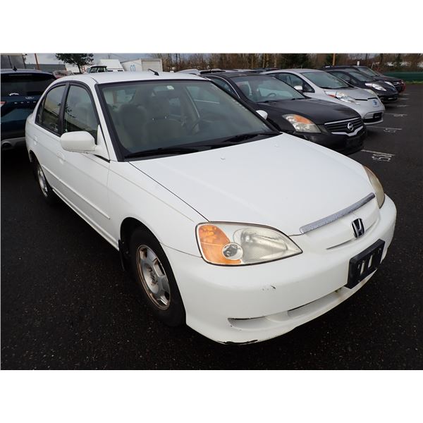 Vehicle photo 2