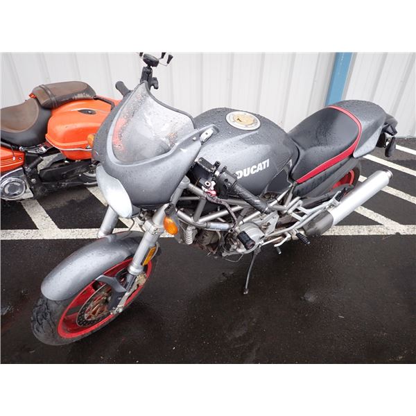 2002 Ducati Monster 750