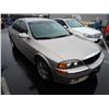 Image 2 : 2002 Lincoln LS