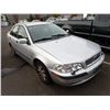 Image 2 : 2002 Volvo S40