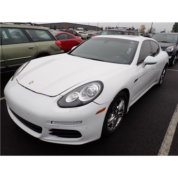 2014 Porsche Panamera 4