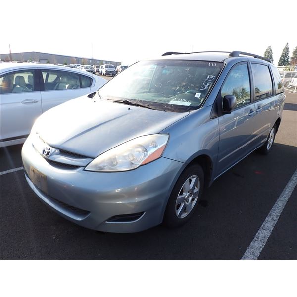 2010 Toyota Sienna