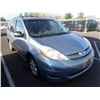 Image 2 : 2010 Toyota Sienna