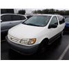 Image 1 : 2003 Toyota Sienna