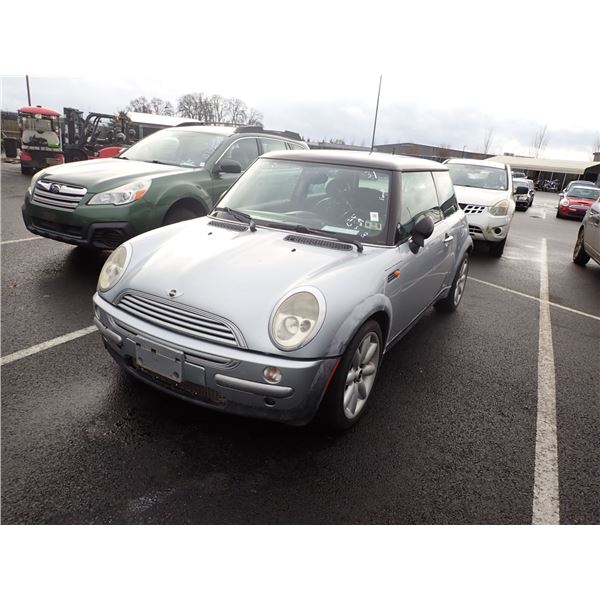 2002 Mini Cooper RUNS WITH MECHANICAL PROBLEMS