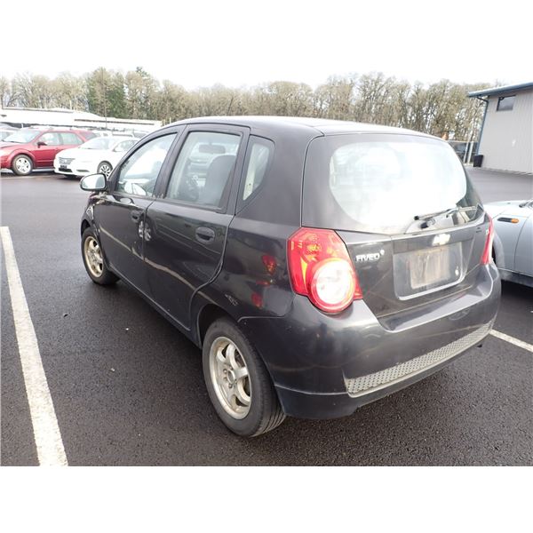 Vehicle photo 4