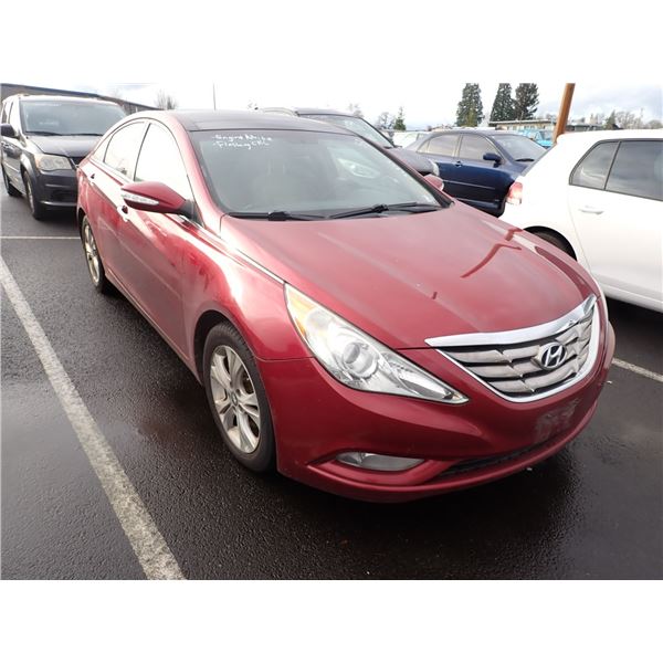 Vehicle photo 2