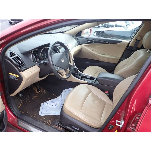 Vehicle photo 5