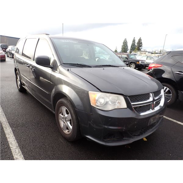 Vehicle photo 2