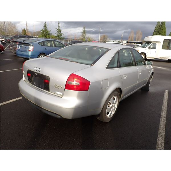 Vehicle photo 3