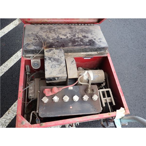 Vehicle photo 6