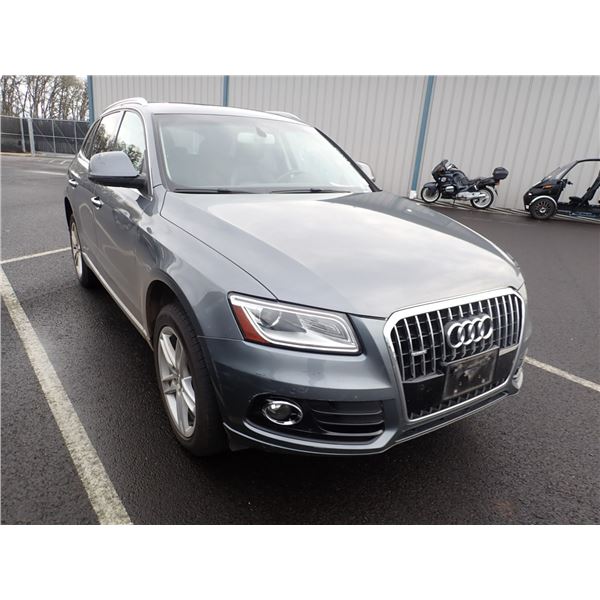 Vehicle photo 2