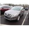 Image 1 : 2011 Volkswagen Tiguan