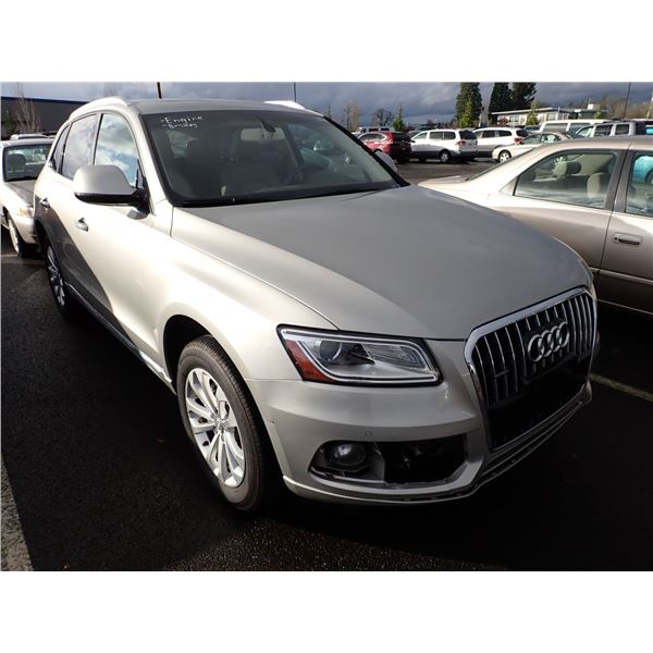 Vehicle photo 2