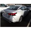 Image 3 : 2020 Nissan Versa