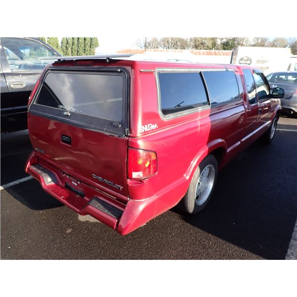 Vehicle photo 3