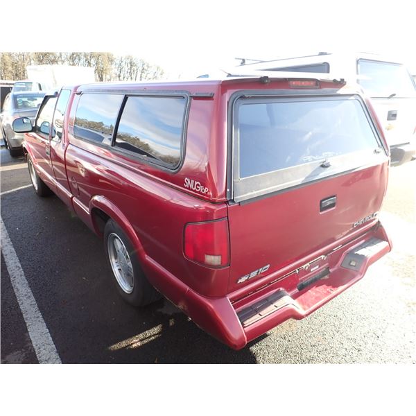 Vehicle photo 4