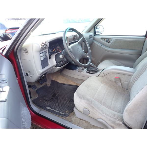 Vehicle photo 5