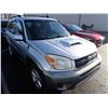 Image 2 : 2004 Toyota Rav4