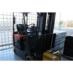 toyota 3 stage 2000 lb. electric forklift