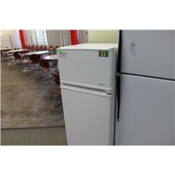 danby fridge / freezer