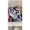 Image 2 : 2 TRAYS OF CONSTRUCTION SAFETY HELEMTS, MASKS AND LANYARDS
