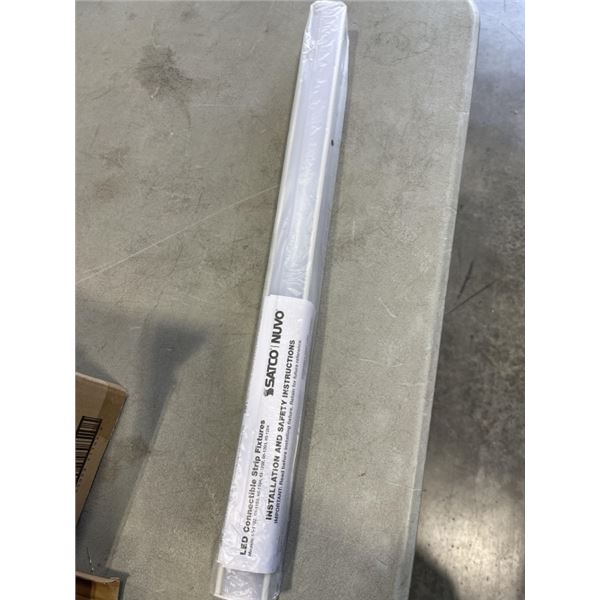 NEW CASE OF 8 SATCO 2FT LED CONNECTABLE LED STRIP FIXTURES