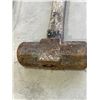 Image 2 : SLEDGE HAMMER AND SHOP BROOM HEAD