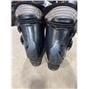 Image 2 : NORDICA SKI BOOTS SIZE 27.5 IN BOOT BAG