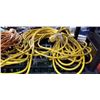 Image 2 : 3 EXTENSION CORDS - 2 HEAVY DUTY