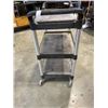 Image 2 : RUBBERMAID 3 TIER CART