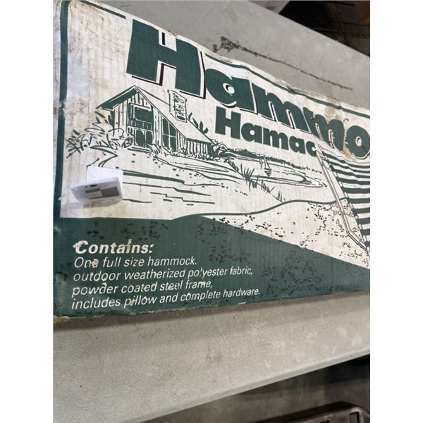 OUTDOOR HAMMACK W/ STAND