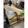 Image 1 : PALLET OF ELECTICAL LIGHTING, TUBES ETC