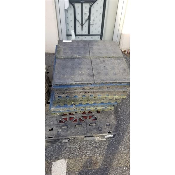 10  HEAVY DUTY 24" RUBBER TILES