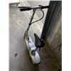 Image 2 : ELECTRIC 24V SCOOTER W/ EXTRA BATTERIES, NO CHARGER