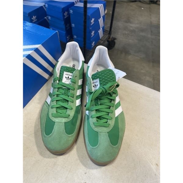 NEW ADIDAS GAZELLE RUNNERS SHOES SIZE MENS  12